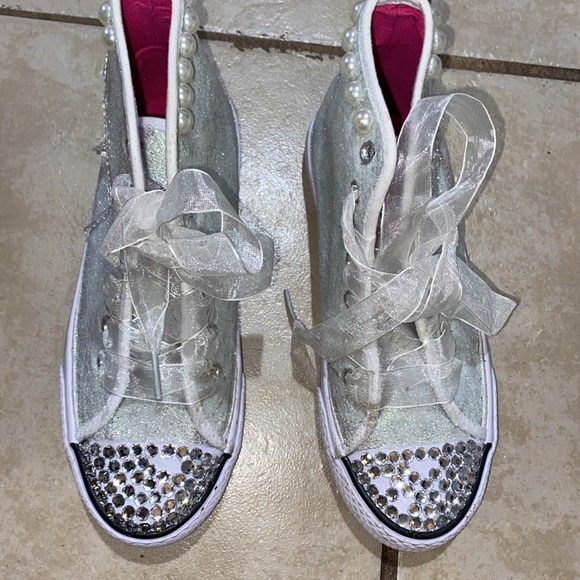 Jojo Siwa Customized sneakers - Picture 3 of 5